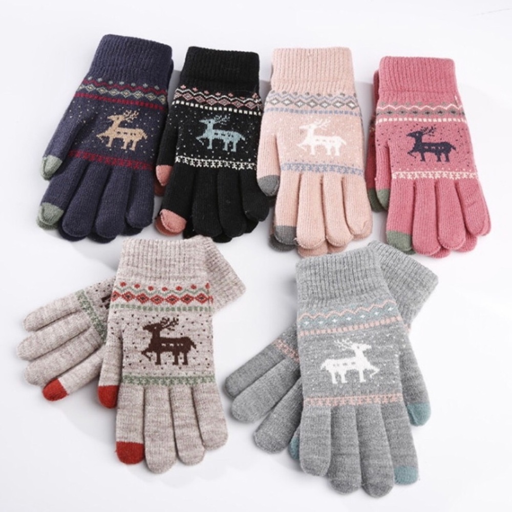 Reindeer Gloves 🦌